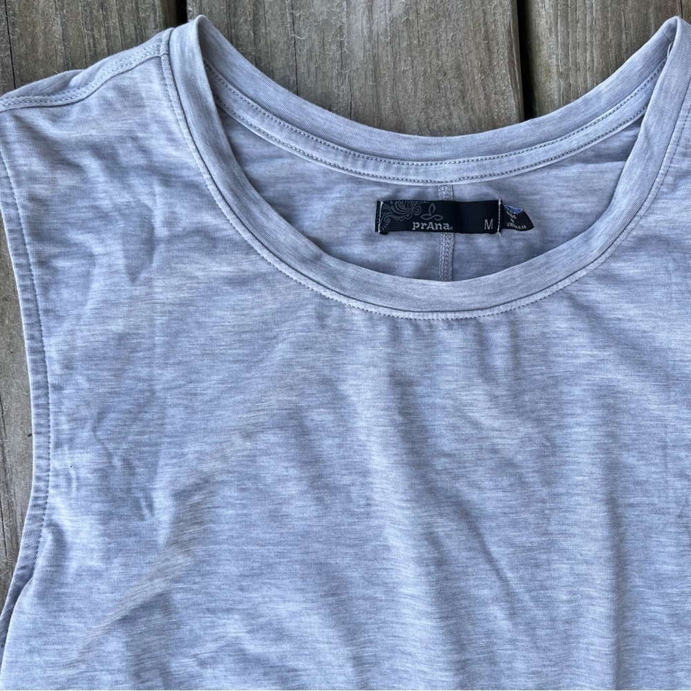 ** Prana light grey tank top medium twist back - Picture 5 of 9